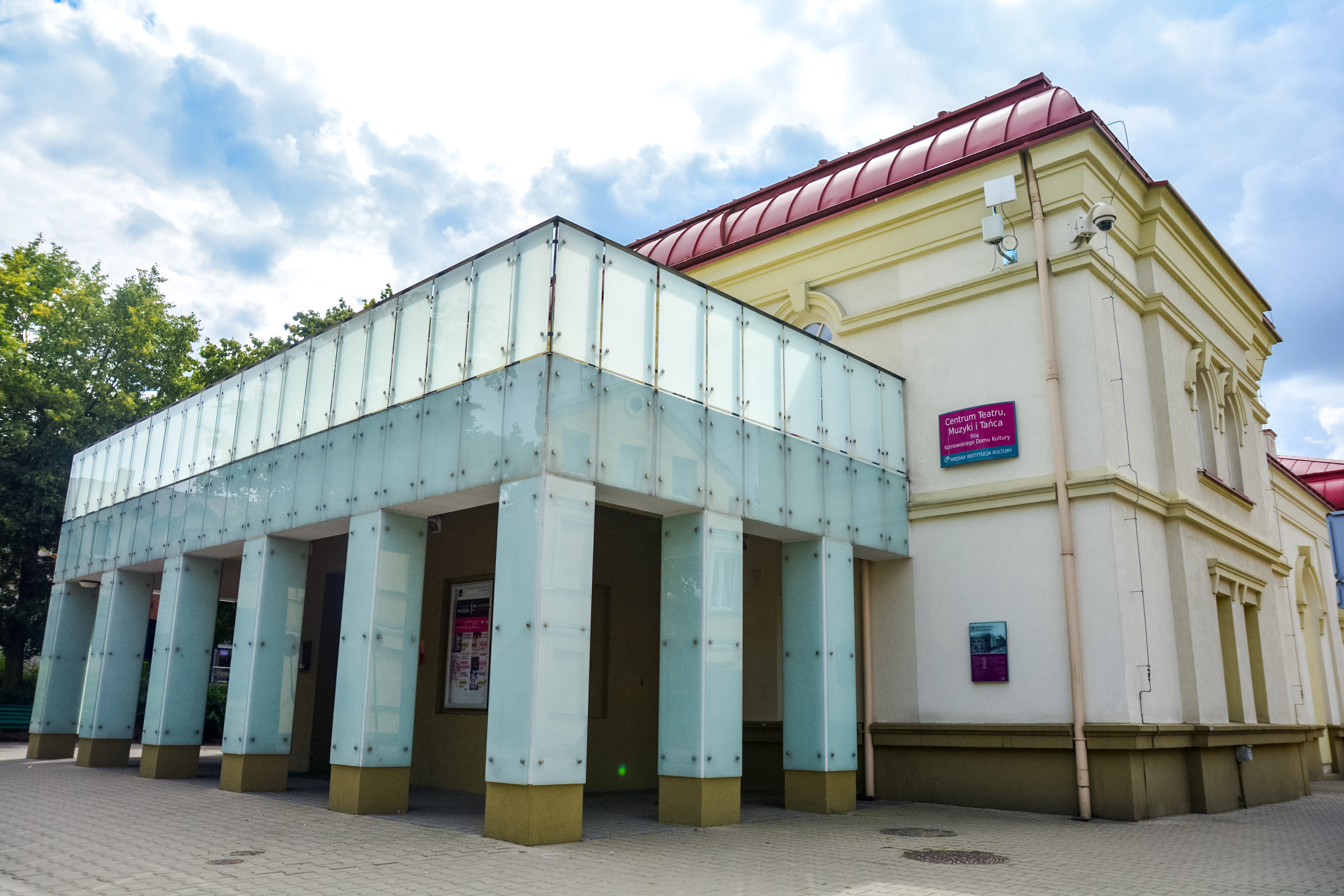 Zdjęcie przedstawiające siedzibę Centrum Teatru Muzyki i Tańca