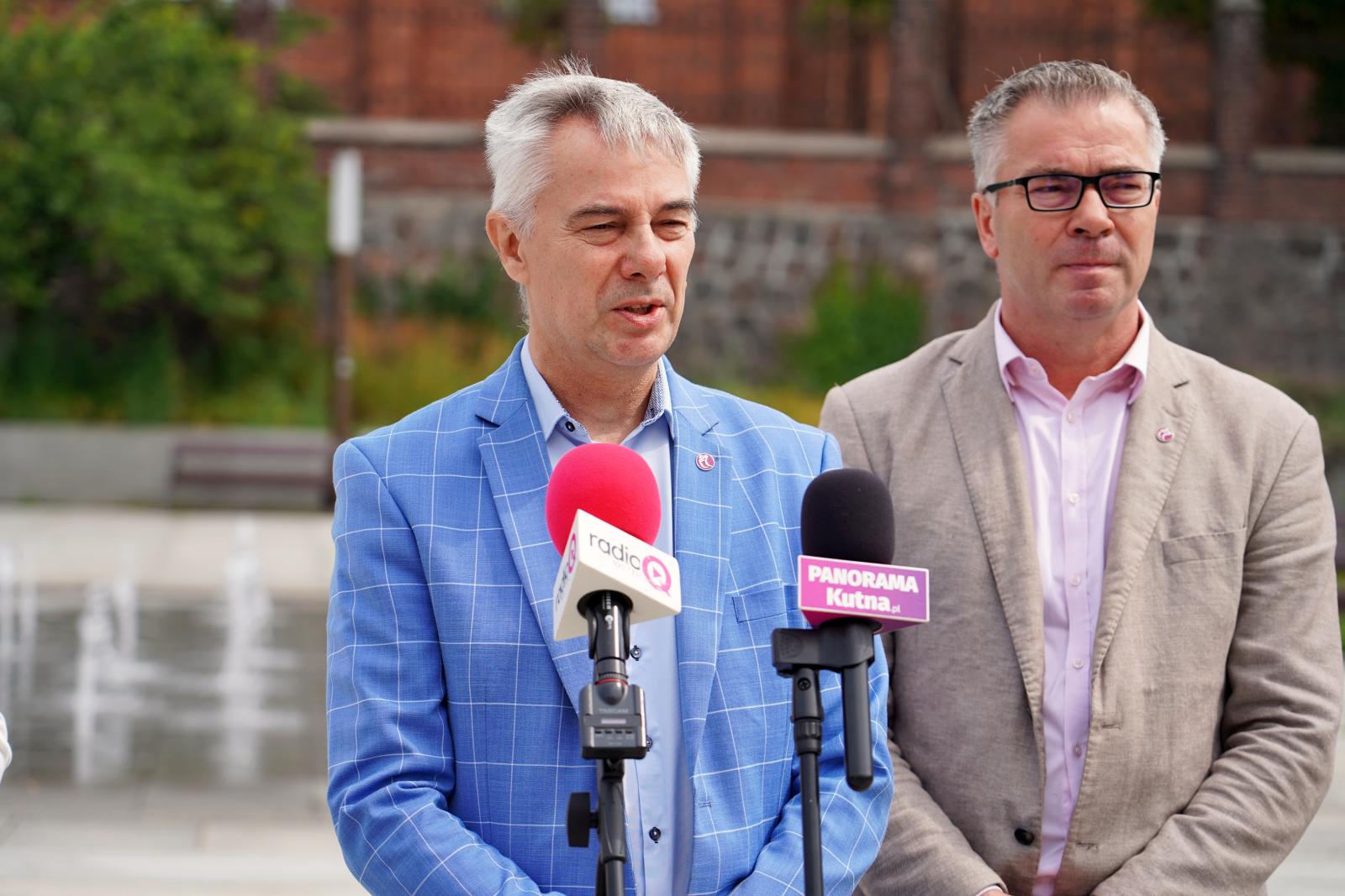 Mariusz Sikora i Radosław Rojewski podczas konferencji