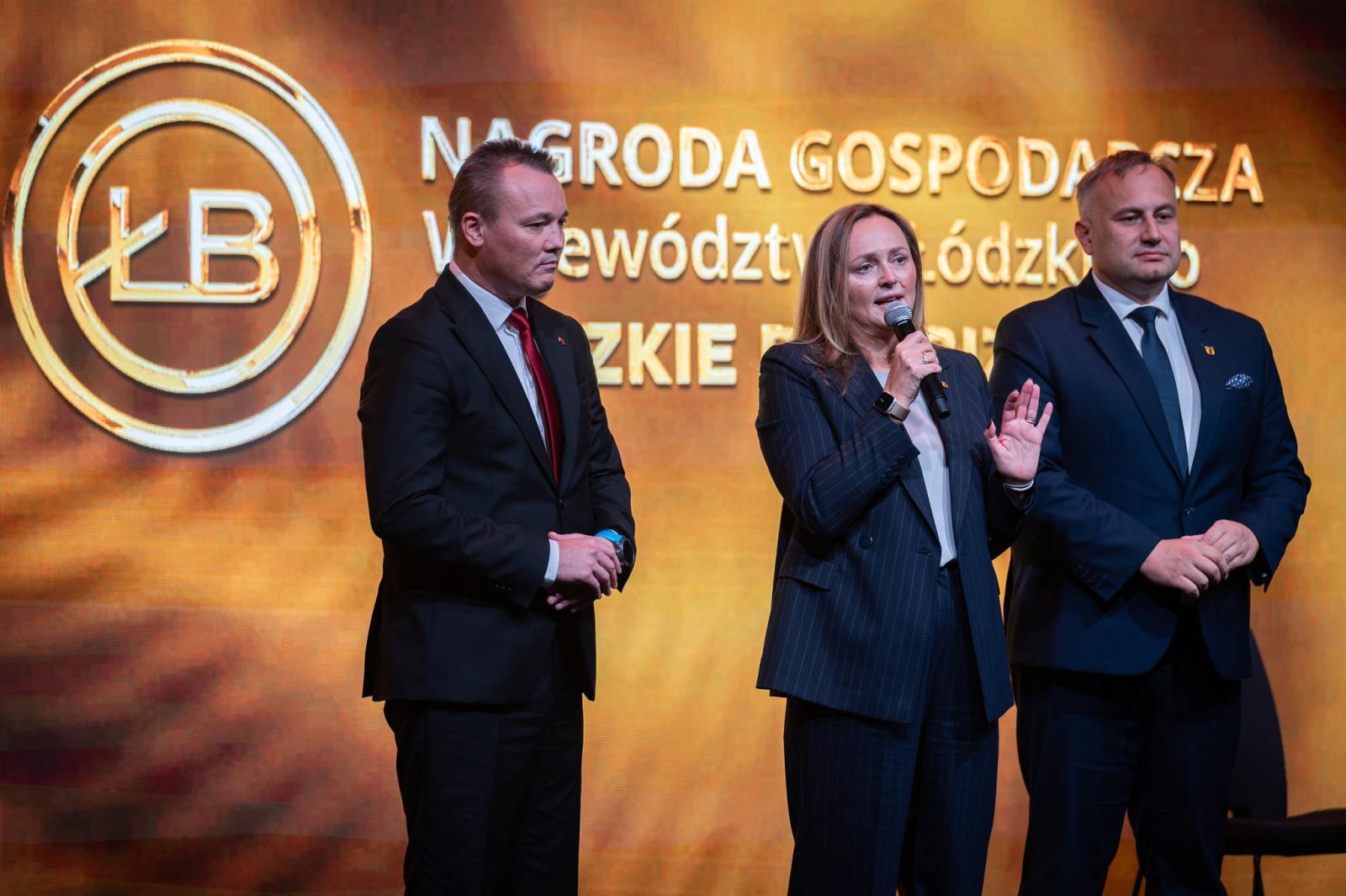 ​Nagroda gospodarcza [Kliknij i przeciągnij, by przenieść.] ​