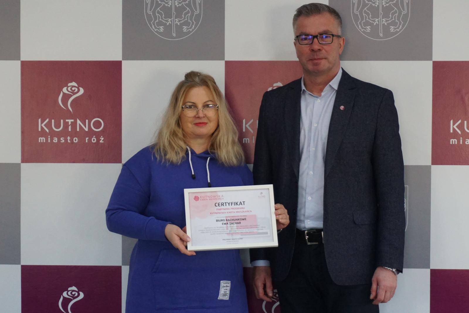 zdjęcie z podpisania porozumienia