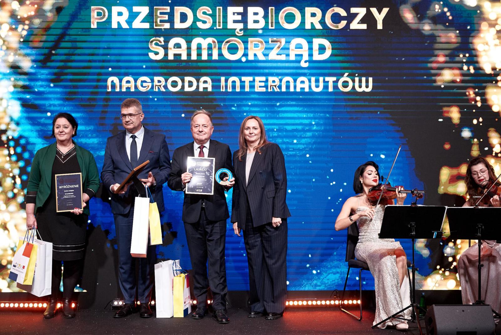 ​Nagroda gospodarcza [Kliknij i przeciągnij, by przenieść.] ​