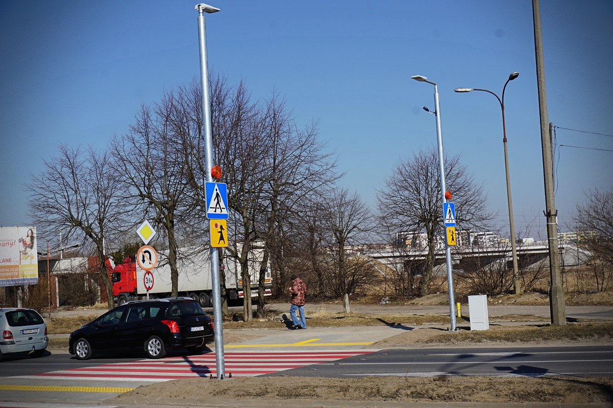 Aktywne przejście dla pieszych na ulicy Troczewskiego