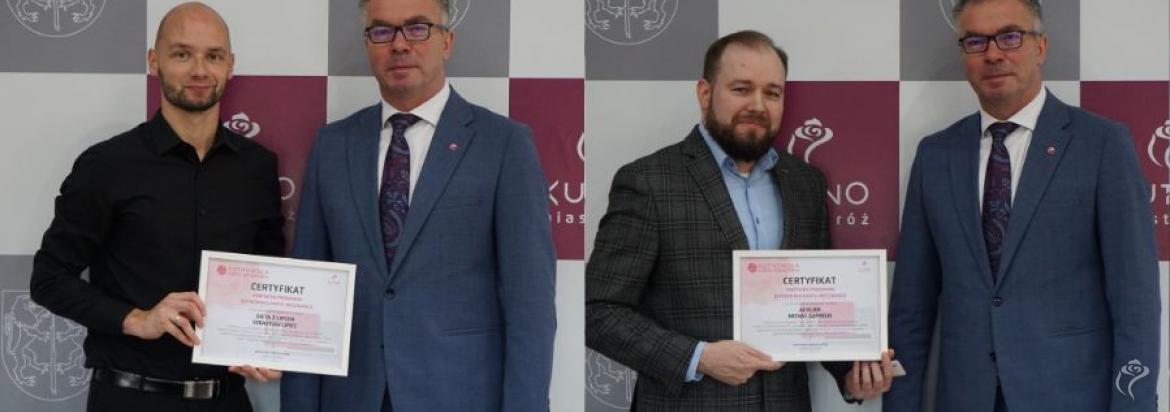 zdjęcie z podpisania porozumień