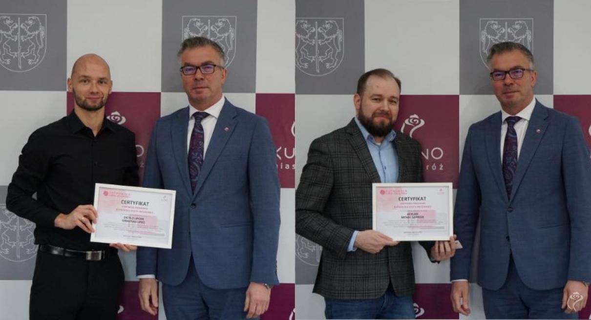 zdjęcie z podpisania porozumień