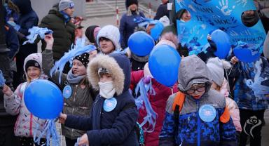Niebieski Marsz Fundacji Niebieski Wiatrak