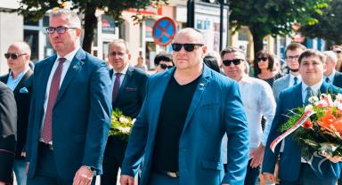 Zdjęcie z obchodów 104. rocznicy Bitwy Warszawskiej oraz Święta Wojska Polskiego