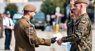 Zdjęcie z obchodów 104. rocznicy Bitwy Warszawskiej oraz Święta Wojska Polskiego