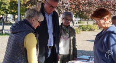 Październik miesiącem walki z rakiem piersi