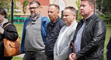 35 drzew na 35-lecie samorządu