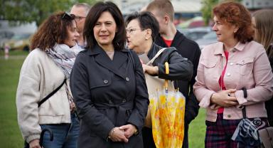 35 drzew na 35-lecie samorządu