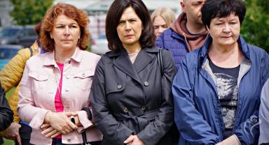 35 drzew na 35-lecie samorządu