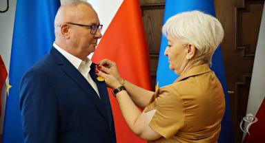 Złote Medale za Długoletnią Służbę