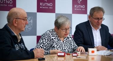 Podpisanie umów w zakresie przeciwdziałania uzależnieniom oraz w zakresie ochrony zdrowia