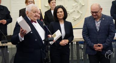 Wyóżnienie J. Papiewski