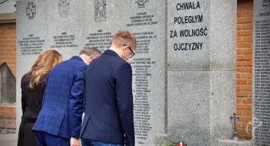 Złożenie kwiatów 