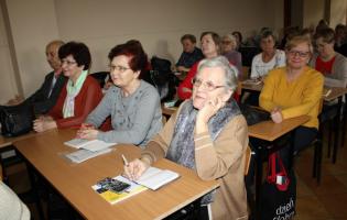 „Pomoc i wsparcie dla Seniorów w Kutnie” - wykład dla słuchaczy SUTW