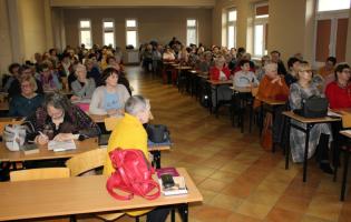 „Pomoc i wsparcie dla Seniorów w Kutnie” - wykład dla słuchaczy SUTW