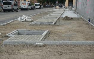 Postęp prac na Placu Wolności i Rynku Zduńskim
