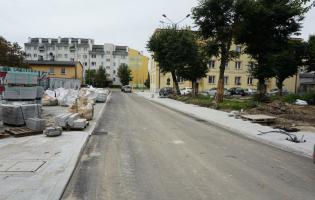 Postęp prac na Placu Wolności i Rynku Zduńskim