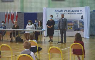 Rozpoczęcie roku szkolnego 2020/2021 w kutnowskich szkołach podstawowych i przedszkolach