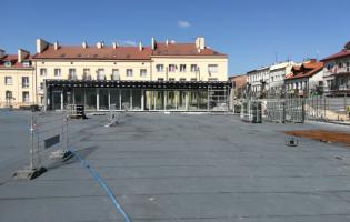 [Fotorelacja] Postęp prac na Placu Wolności i Rynku Zduńskim