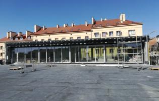 [Fotorelacja] Postęp prac na Placu Wolności i Rynku Zduńskim