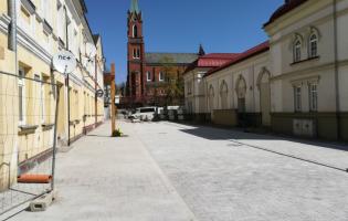 [Fotorelacja] Postęp prac na Placu Wolności i Rynku Zduńskim