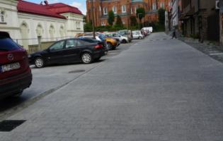 Postęp prac na Placu Wolności i Rynku Zduńskim