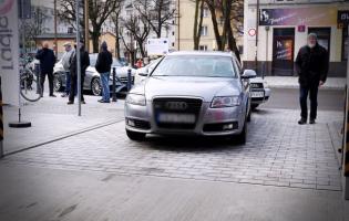 Zdjęcie z otwarcia parkingu pod placem Wolności