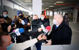 Zdjęcie z otwarcia parkingu pod placem Wolności