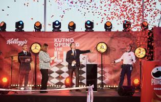 Confetti tuż po uroczystym uruchomieniu linii K4 , Fot. Der Blitz