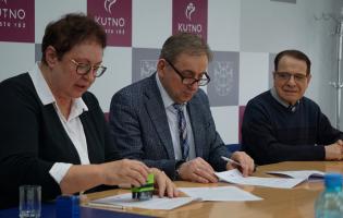 Podpisanie umów na realizację zadań z zakresu kulturyPodpisanie umów na realizację zadań z zakresu kultury