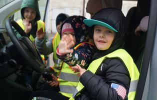 Przedszkolaki z Promyczka w Urzędzie Miasta