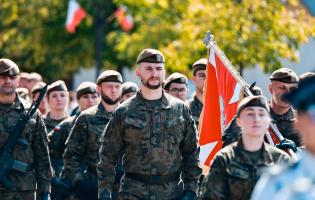 Zdjęcie z obchodów&nbsp;104. rocznicy&nbsp;Bitwy Warszawskiej oraz Święta&nbsp;Wojska Polskiego
