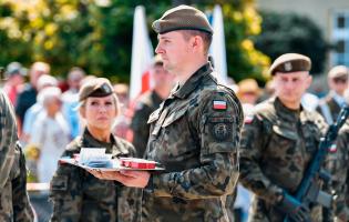 Zdjęcie z obchodów&nbsp;104. rocznicy&nbsp;Bitwy Warszawskiej oraz Święta&nbsp;Wojska Polskiego