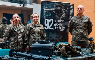 Wystawa militarna w KDK