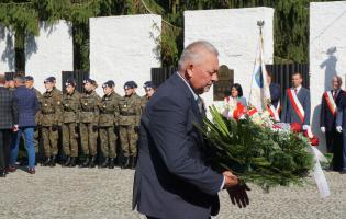 W hołdzie Bohaterom