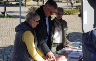 Październik miesiącem walki z rakiem piersi