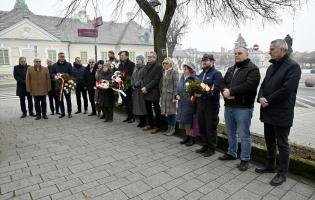 W hołdzie powstańcom