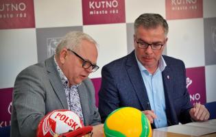 Podpisanie umów na Mój Pierwszy Trening