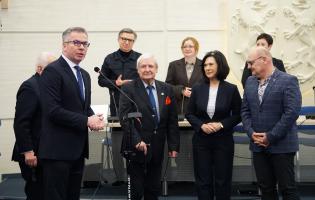 Wyóżnienie J. Papiewski